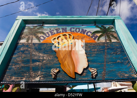 Bahamas, Île Eleuthera, Harbour Island, Dunmore Town, signe pour le Lambi restaurant Banque D'Images