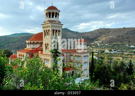 Monastère de la Sainte Trinité sur l'île d'Aegina dans le golfe Saronique, Grèce Banque D'Images