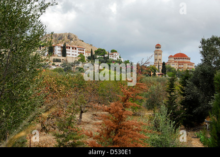 Monastère de la Sainte Trinité sur l'île d'Aegina dans le golfe Saronique, Grèce Banque D'Images