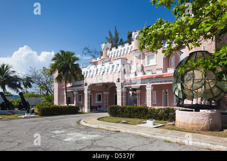 Cuba, Cienfuegos, Cienfuegos Province, Museo Historico Nacional Naval, l'extérieur du bâtiment. Banque D'Images