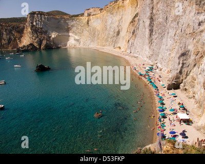 Vue aérienne de Chiaia di Luna Beach, Ponza Italie Banque D'Images