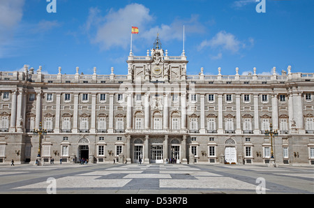 MADRID - 10 mars : Palacio Real ou Palais Royal construit entre les années 1738 et 1755 en mars 10, 2013 à Madrid. Banque D'Images