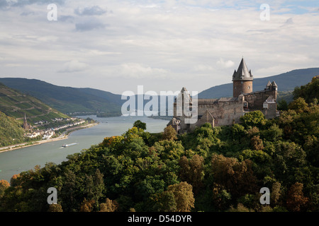 Bacharach, Allemagne, vallée du Rhin moyen, avec le château de l'acier Banque D'Images