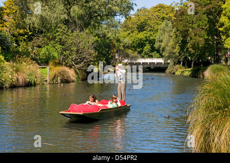 Promenades en barque sur la rivière Avon, Christchurch, Canterbury, Nouvelle-Zélande Banque D'Images