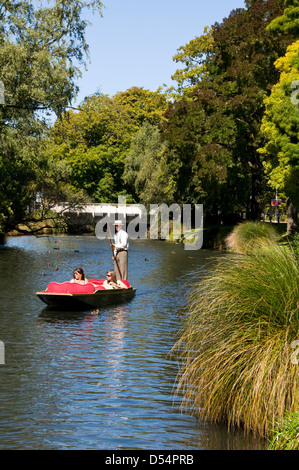 Promenades en barque sur la rivière Avon, Christchurch, Canterbury, Nouvelle-Zélande Banque D'Images