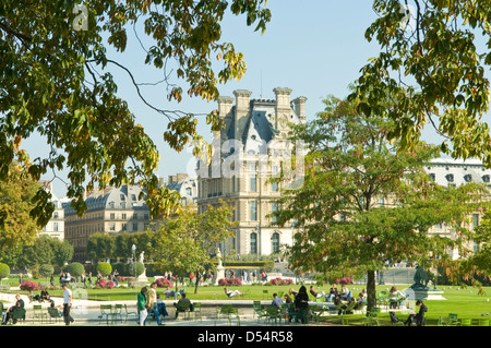 Palais du Louvre et du Jardin des Tuileries, Paris, France Banque D'Images