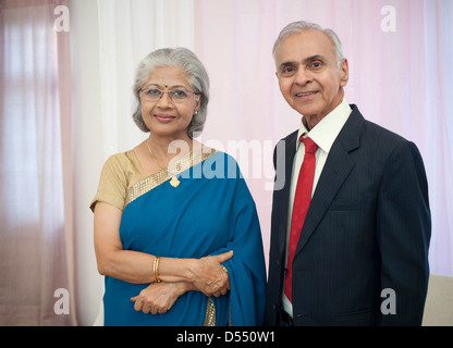 Portrait of a senior couple smiling Banque D'Images