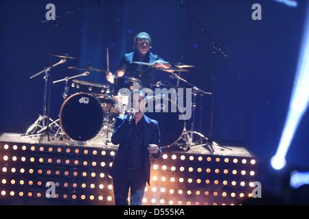 L'Autriche. 23 mars 2013. Depeche Mode d'effectuer au cours de l'émission de télévision allemande "Wetten Dass.. ?" en Autriche. 23 mars 2013 : dpa Crédit photo alliance / Alamy Live News Banque D'Images