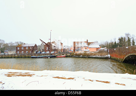 Snape Maltings Rogue près de Suffolk Aldeburgh Winter Scene, Angleterre, Royaume-Uni Banque D'Images