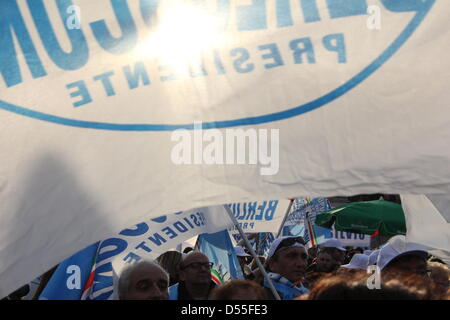 23 mars 2013 rassemblement de soutien pro Silvio Berlusconi sur la Piazza del popolo, Rome, Italie Banque D'Images