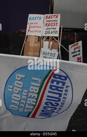 23 mars 2013 rassemblement de soutien pro Silvio Berlusconi sur la Piazza del popolo, Rome, Italie Banque D'Images