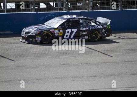 Fontana, California, USA. Le 24 mars 2013. JOE NEMECHECK a terminé 32e à l'Auto Club 400 NASCAR Sprint Cup Series course à Fontana. (Crédit Image : Photo : Daniel Knighton/ZUMAPRESS.com/Alamy live news) Banque D'Images