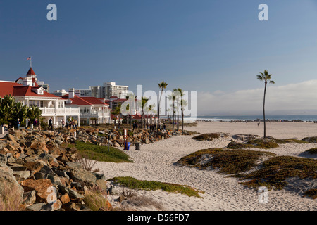 L'Hotel del Coronado à la plage sur l'île Coronado, San Diego, Californie, États-Unis d'Amérique, USA Banque D'Images