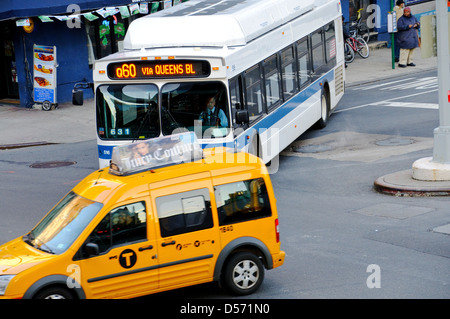 Q60 MTA transport en commun Autobus entrant Queensboro 59e Banque D'Images