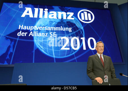 Allianz SE PDG Michael Diekmann représenté à l'Assemblée générale à Munich, Allemagne, 05 mai 2010. Le géant de l'assurance a donné une conservatrice pour l'exercice en cours en raison des conditions économiques difficiles. Rapports d'Allianz un résultat de 7,2 milliards d'euros pour 2009. Photo : Tobias HASE