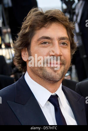 L'acteur espagnol Javier Bardem arrive pour la projection du film 'Biutiful' au 63e Festival du Film de Cannes, France, 17 mai 2010. Le film est présenté en compétition au Festival de Cannes 2010, du 12 au 23 mai 2010. Photo : Hubert Boesl Banque D'Images