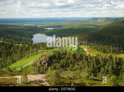 L'été paysage finlandais de Rukatunturi Banque D'Images