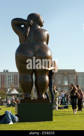 Berlin, Allemagne, sculpture en bronze de Fernando Botero dans le Lustgarten de Berlin Banque D'Images