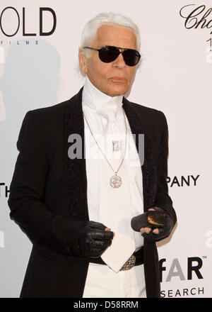 Designer allemand Karl Lagerfeld assiste à la Gala de l'amfAR contre le sida dans le cadre de la 63e édition du Festival de Cannes 2010 à l'Hôtel du cap à cap d'Antibes, France, 20 mai 2010. Photo : Hubert Boesl Banque D'Images