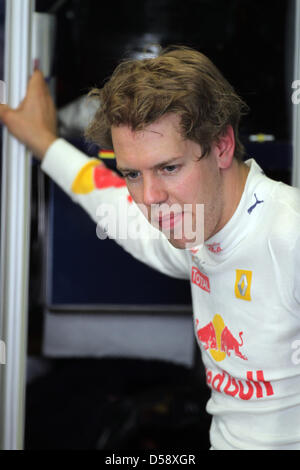 L'allemand de Sebastian Vettel (Red Bull Red Bull est en fosse, au cours de la première session d'essais pour le Grand Prix à Istanbul Park près de Istanbul, Turquie, 28 mai 2010. Le 2010 Grand Prix de Turquie de Formule 1 aura lieu le 30 mai. Photo : Jan Woitas Banque D'Images