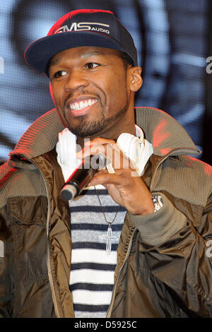 Berlin, Allemagne. 26 mars 2013. Le rappeur américain Curtis James Jackson III alias '50 Cent' vient à Berlin pour une séance d'autographes.Crédit : afp photo alliance / Alamy Live News Banque D'Images