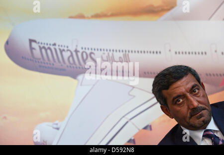 H.H. Le cheikh Ahmed bin Saeed Al Maktoum, président de la compagnie aérienne Emirates lors d'une conférence de presse à l'Exposition internationale de l'Aérospatiale (ILA) à l'aéroport de Berlin-Schoenefeld, Allemagne, 08 juin 2010. L'ILA est ouvert en Allemagne, jusqu'au 13 juin 2010 Capitol. Photo : PATRICK PLEUL Banque D'Images
