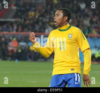 Robinho du Brésil au cours de la réaction du monde de la FIFA 2010 Série de seize match entre le Brésil et le Chili à l'Ellis Park Stadium de Johannesburg, Afrique du Sud 28 juin 2010. Photo : Marcus Brandt dpa - veuillez vous reporter à http://dpaq.de/FIFA-WM2010-TC Banque D'Images