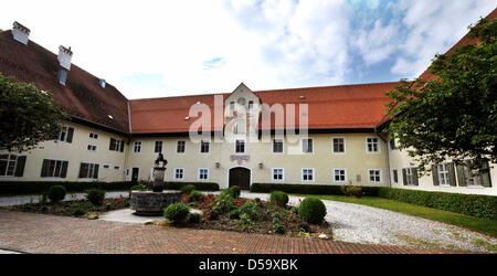 Le haras d'état de "chwaiganger' dans Ohlstadt, Allemagne le 5 juillet 2010. Le village d'Oberammergau, qui avait été conçu comme lieu pour le biathlon pendant les Jeux Olympiques d'hiver en 2018, a été retiré de l'étude. La commission responsable de la candidature a décidé sur le goujon "chaiganger' comme un nouveau site. Photo : Frank Leonhardt Banque D'Images