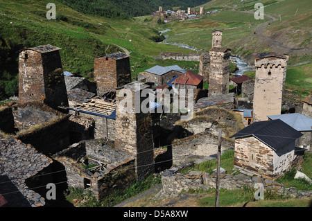 Très beau village de l'UNESCO et Usghuli dans Upper Svaneti, Georgia. Banque D'Images