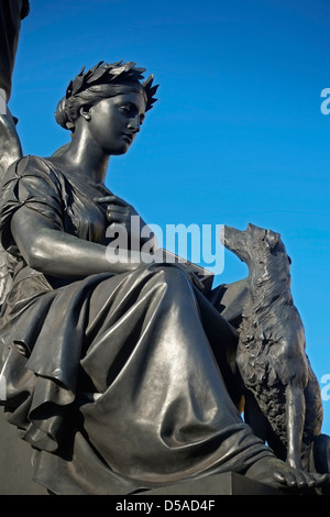 Angel figure sur le monument Daniel O'Connell à O'Connell Street Dublin Irlande Banque D'Images