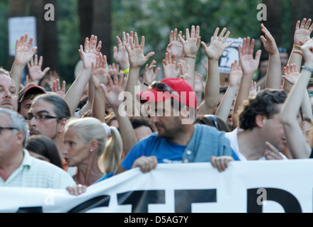 Les manifestants protester lors d'une journée de grève générale contre les boutures sur les services publics dans l'île des Baléares de Majorque Espagne Banque D'Images