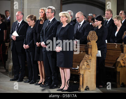 Oekomenischer Gottesdienst für die Opfer der Veranstaltung Love-Parade en der Duisburger Salvatorkirche. (Foto : Uta Wagner/Staatskanzlei NRW) Banque D'Images