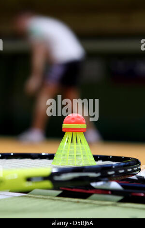 Un soi-disant 'speeder' sur la photo pendant un match de badminton à Hambourg, Allemagne, 24 août 2010. Le Speed Badminton combine les aspects les plus rapides de badminton, squash et tennis. Photo : Malte Chrétiens Banque D'Images