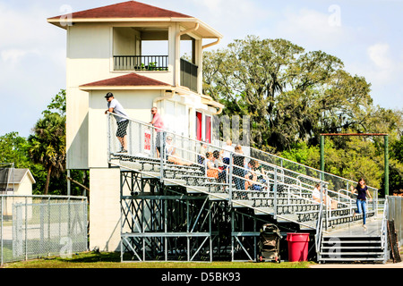 High School Sports Stadium et commentateurs fort à Cardinal Mooney's School à Sarasota en Floride Banque D'Images