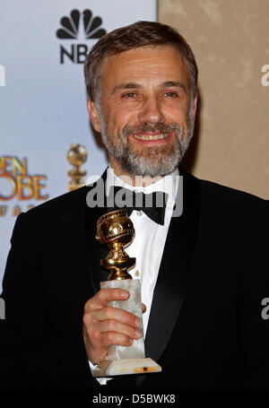 Acteur autrichien Christoph Waltz, gagnant du meilleur rendement par un acteur dans un rôle de soutien dans un film pour "Inglourious Basterds" dans la salle de presse à la 67e Golden Globe Awards à Los Angeles, USA, 17 janvier 2010. Les Golden Globes l'excellence en matière de cinéma et de la télévision. Photo : Hubert Boesl Banque D'Images