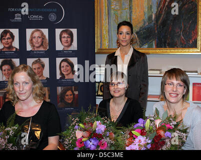 La princesse Marie du Danemark participe au UNESCO / L'Oreal award de ''Sbourses pour les femmes et la science'' à l'Académie Royale des Sciences de Copenhague, Danemark, 28 janvier 2010. Photo : Albert Nieboer (Pays-Bas) Banque D'Images