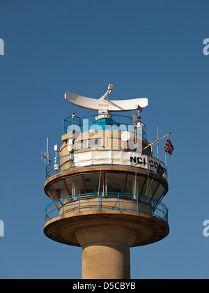 Institution nationale Tour de surveillance côtière Calshot Spit Southampton Hampshire England UK Banque D'Images