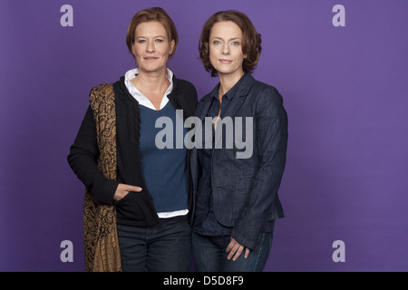 Claudia Michelsen et Suzanne von Borsody à un photocall pour ARD TV film 'Der' chinois à lire au restaurant Yu Yuang Boland Banque D'Images