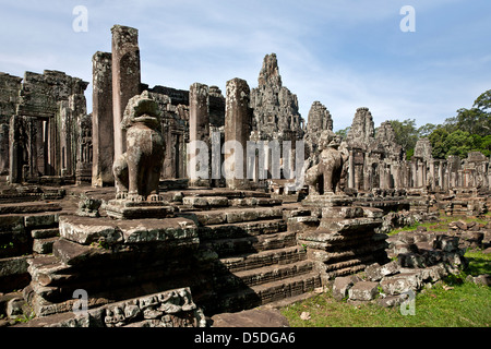 Gardien des lions. Temple Bayon. Angkor. Cambodge Banque D'Images