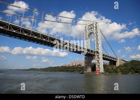 Petit phare rouge, Jeffrey's Hook George Washington Bridge, New York City, États-Unis d'Amérique, Amérique du Nord Banque D'Images