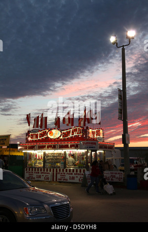 Crépuscule à Levy Comté juste, St Lucie, FL, USA Banque D'Images