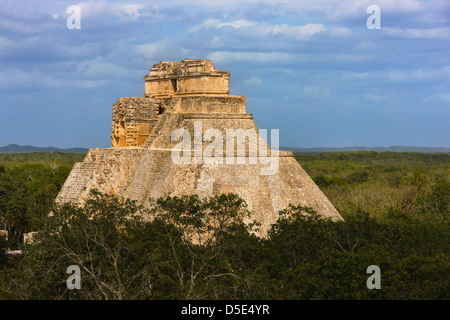 Pyramide du Magicien, Uxmal, Yucatan, Mexique Banque D'Images