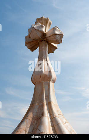 Détails sur le toit de la Casa Batlló une maison conçue par l'architecte Antoni Gaudi Banque D'Images