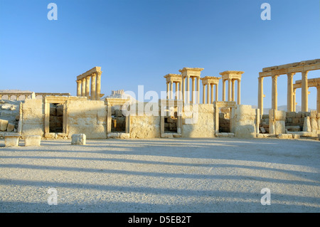 Lever du soleil sur les ruines de la ville antique de Palmyre, Syrie Banque D'Images