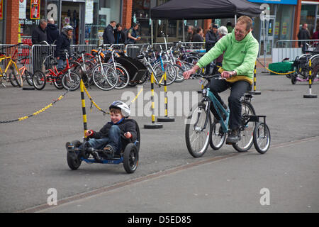 Campagne à vélo se Bournemouth Bournemouth, Dorset, UK en mars Crédit : Carolyn Jenkins/Alamy Live News Banque D'Images