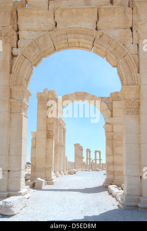 Arc monumental, l'Arc de Triomphe, ou l'Arc de Septime Sévère à Palmyra, Syrie Banque D'Images