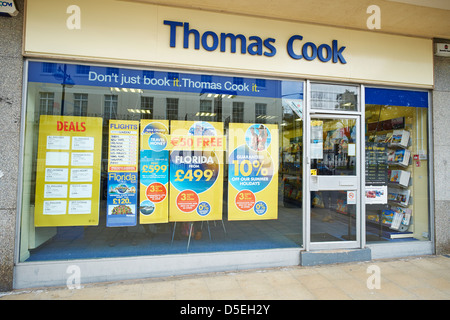 Façade de l'agence Thomas Cook Travel Shop La Parade Leamington Spa Warwickshire UK Banque D'Images