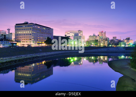 Okayama, Japon paysage urbain à la rivière Asahi. Banque D'Images