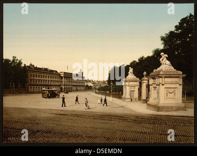 Le Palais Royal de Bruxelles, en Belgique, est représenté sur cette photographie, mettant en valeur sa grande architecture et son importance en tant que résidence officielle de la monarchie belge. Banque D'Images