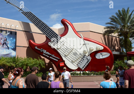 Rock'n Roller Coaster avec Areosmith à Disney's Hollywood Studios Orlando (Floride). Banque D'Images